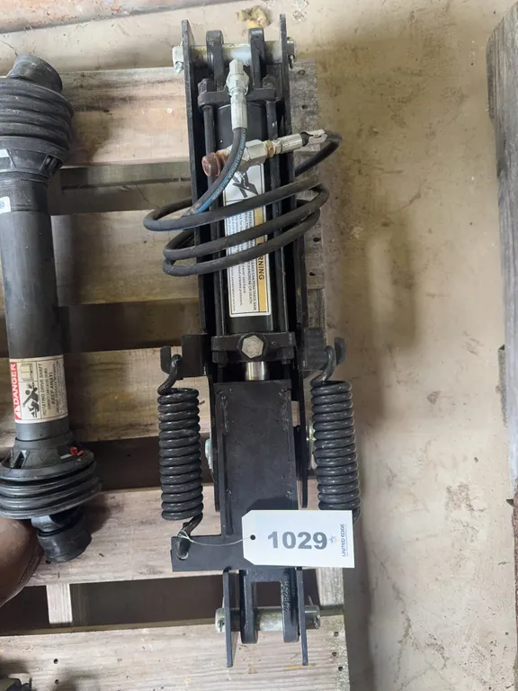 Hydraulic Cylinder With Spring Return - 3 1/4” Diameter