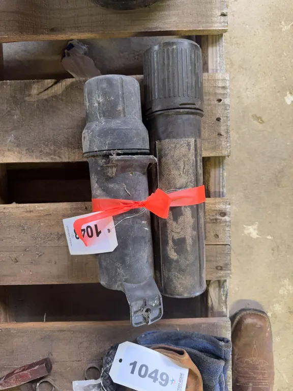 Manual and Rod Holders - Empty