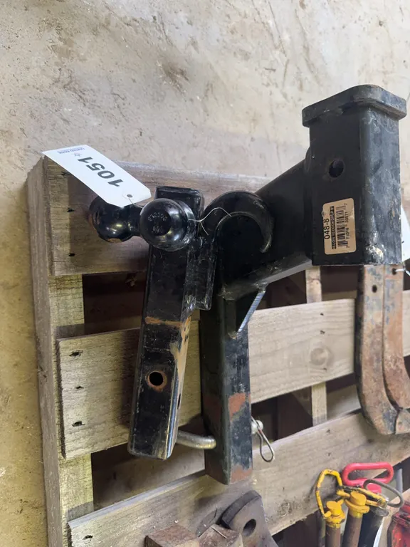 Drop hitch and Multi Size Ball Hitch