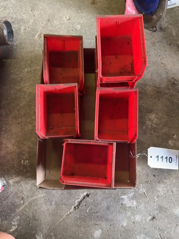 Plastic Tray Qty. 11