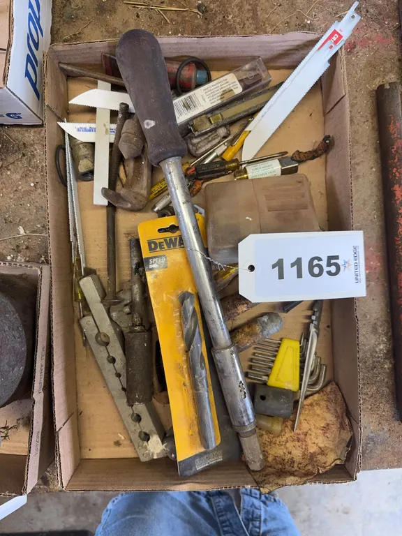 Clean out lot- Misc Hand Tools