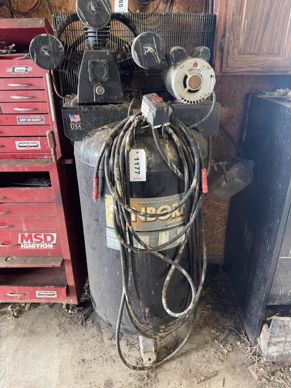 Sanborn Cast Iron Series 14 @ 90psi Air conpressor - 240 volt