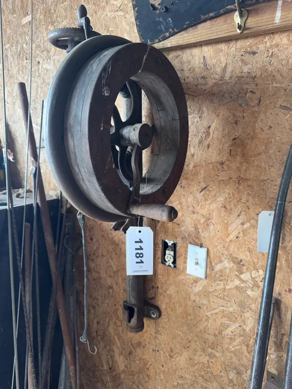 Hand Crank Post Drill Press