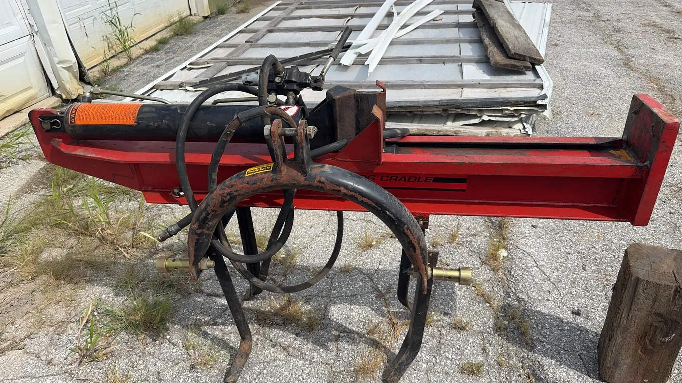 3pt Log Splitter - Built-in Log Cradle