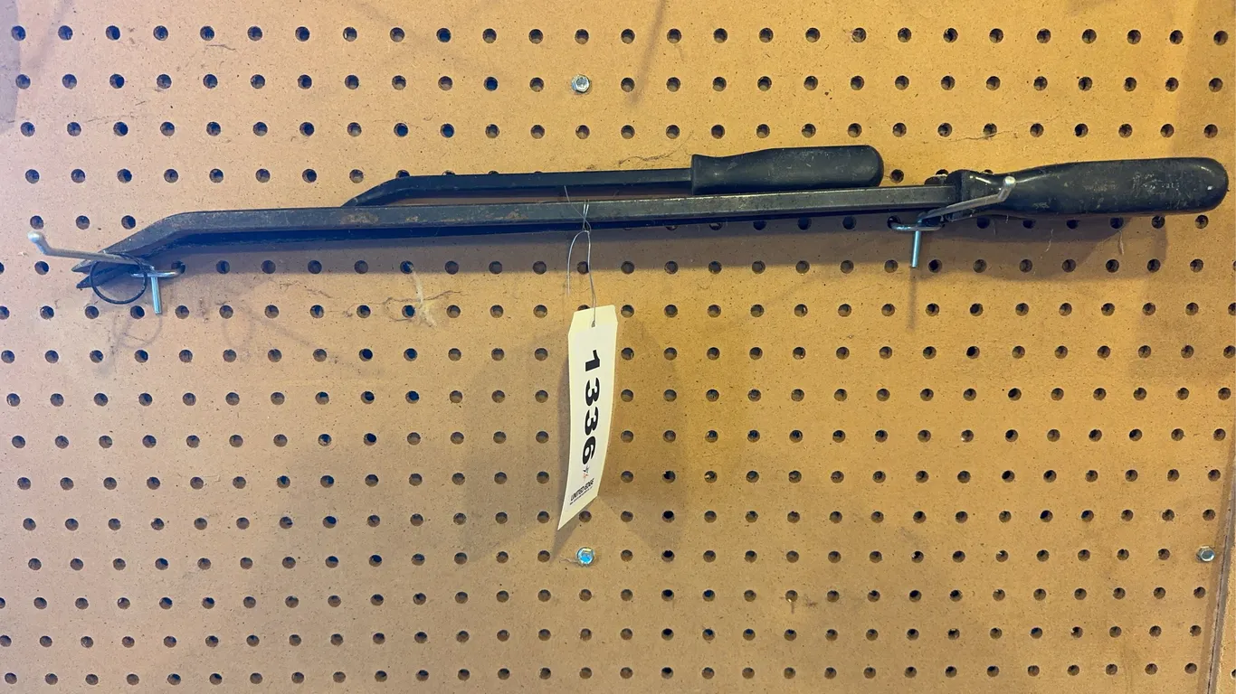 12” and 24” Pry Bars