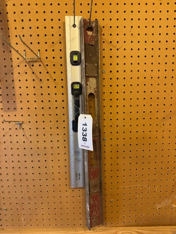 24” and 30” Level