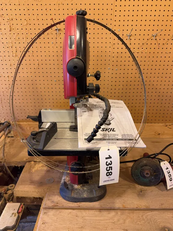 Skil Band Saw Model 3386