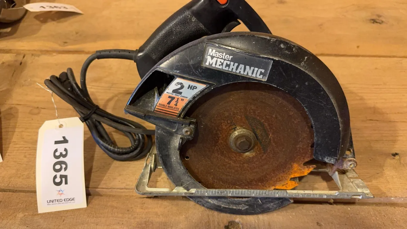 Master Mechanic Circular Saw