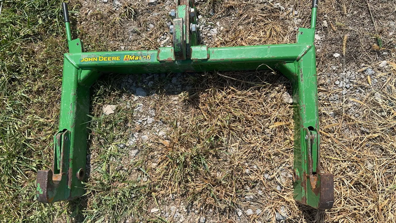 John Deere Cat 1 iMatch Quick Hitch
