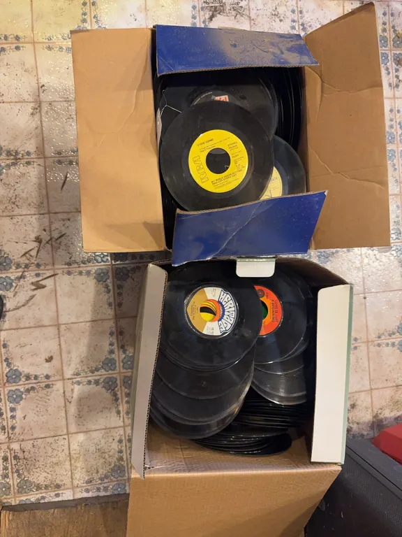 Box of 45 Record Qty. 2