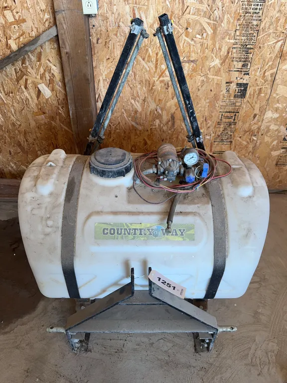 Country Way 60 Gal 3pt Sprayer w/ Rear boom
