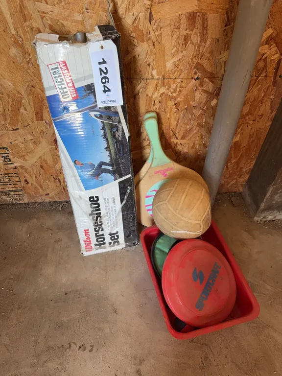 Games - Horse Shoes, Volleyball, Frisbees