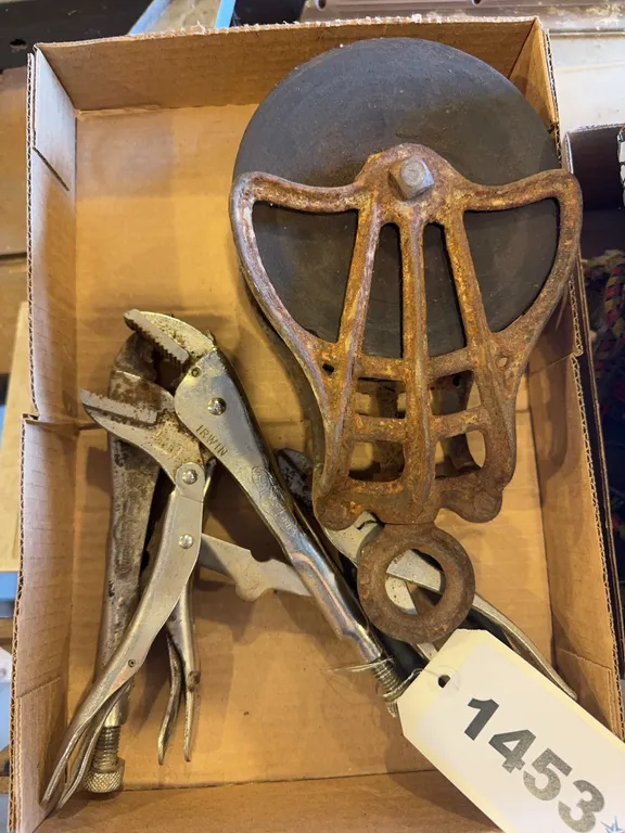 Visegrips, Pliers, and Pulley