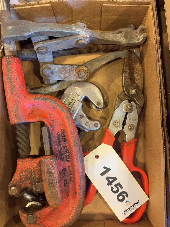 Pipe Cutters, 3 Jaw Puller, Snips