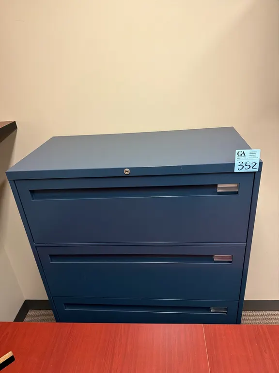 Steelcase blue horizontal 4-drawer metal filing cabinet 36”x18”x53”, no key