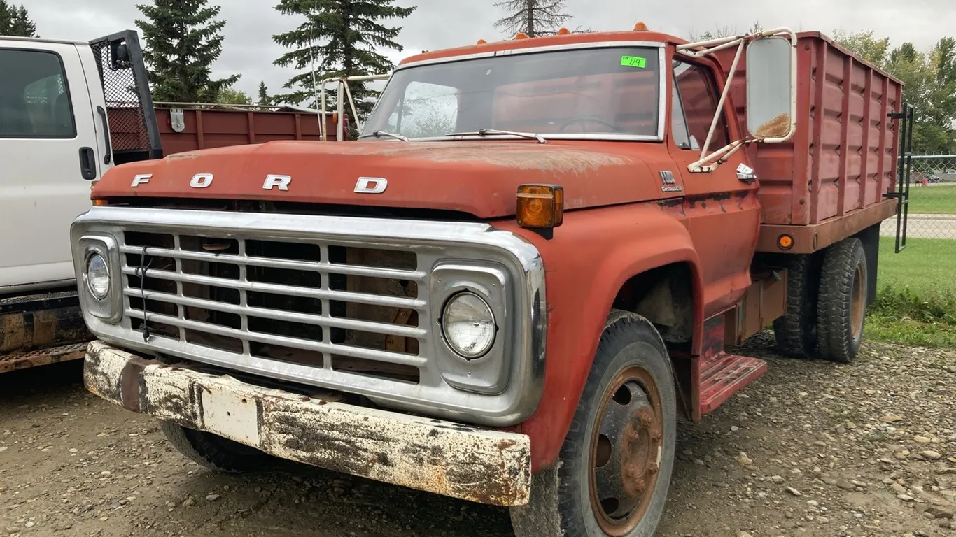 1975 Ford F500 Grain Truck VIN: F50CCX04553