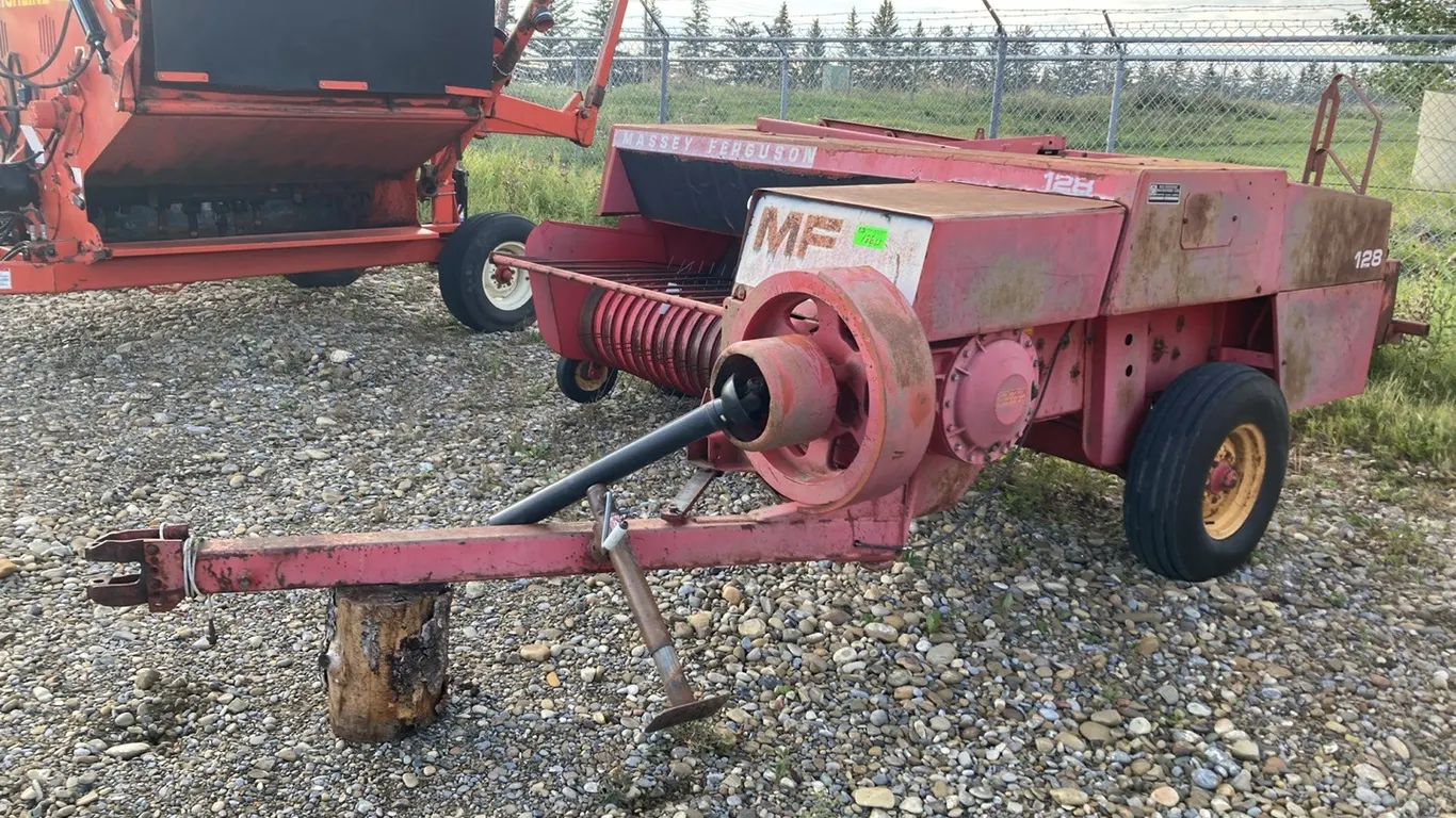 Massy Ferguson 128 Small Square Baler **D-60**