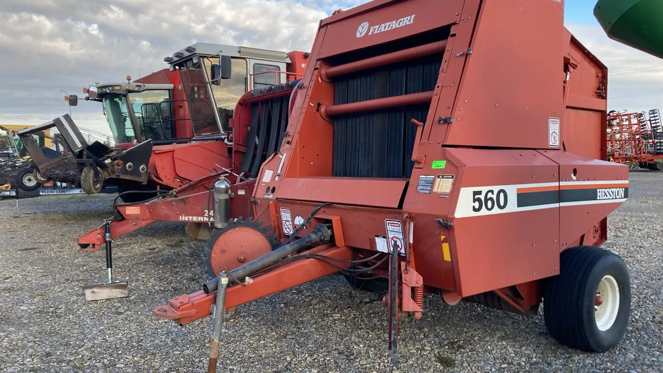 Hesston 560 Round Baler s/n: 02059 **D-64**