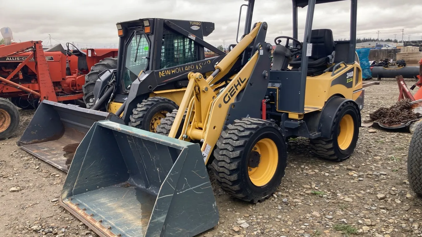 2011 Gehl AL340 Wheel Loader s/n: GHLAL300H00031627