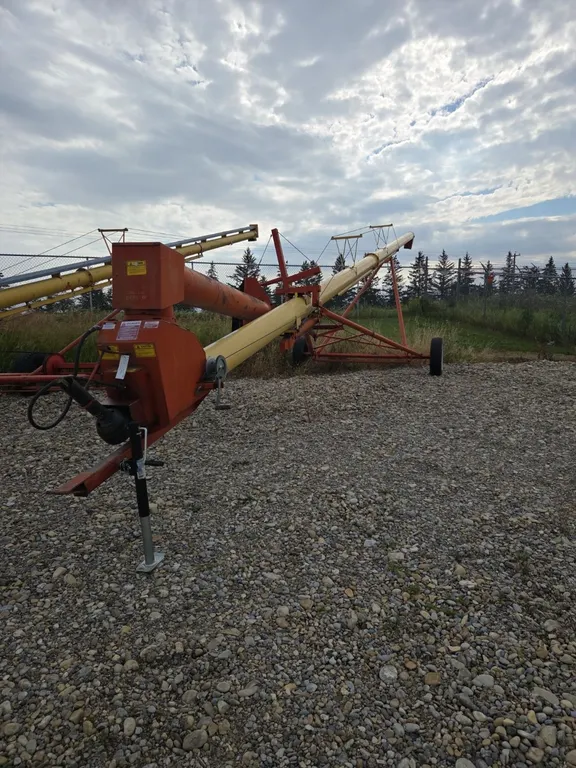 Westfield MK100-51 10"x51' Swing Auger s/n: 52003 **D-6**