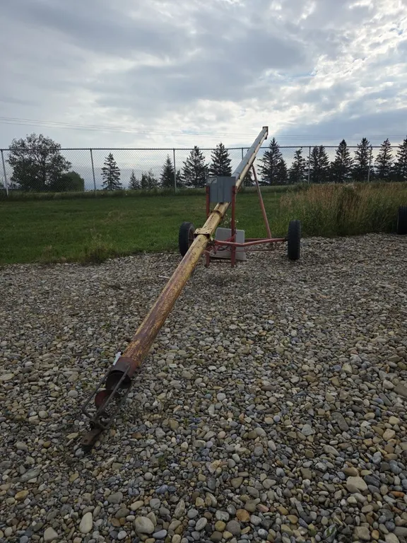 Westfield 35'x6" Model W60 Auger