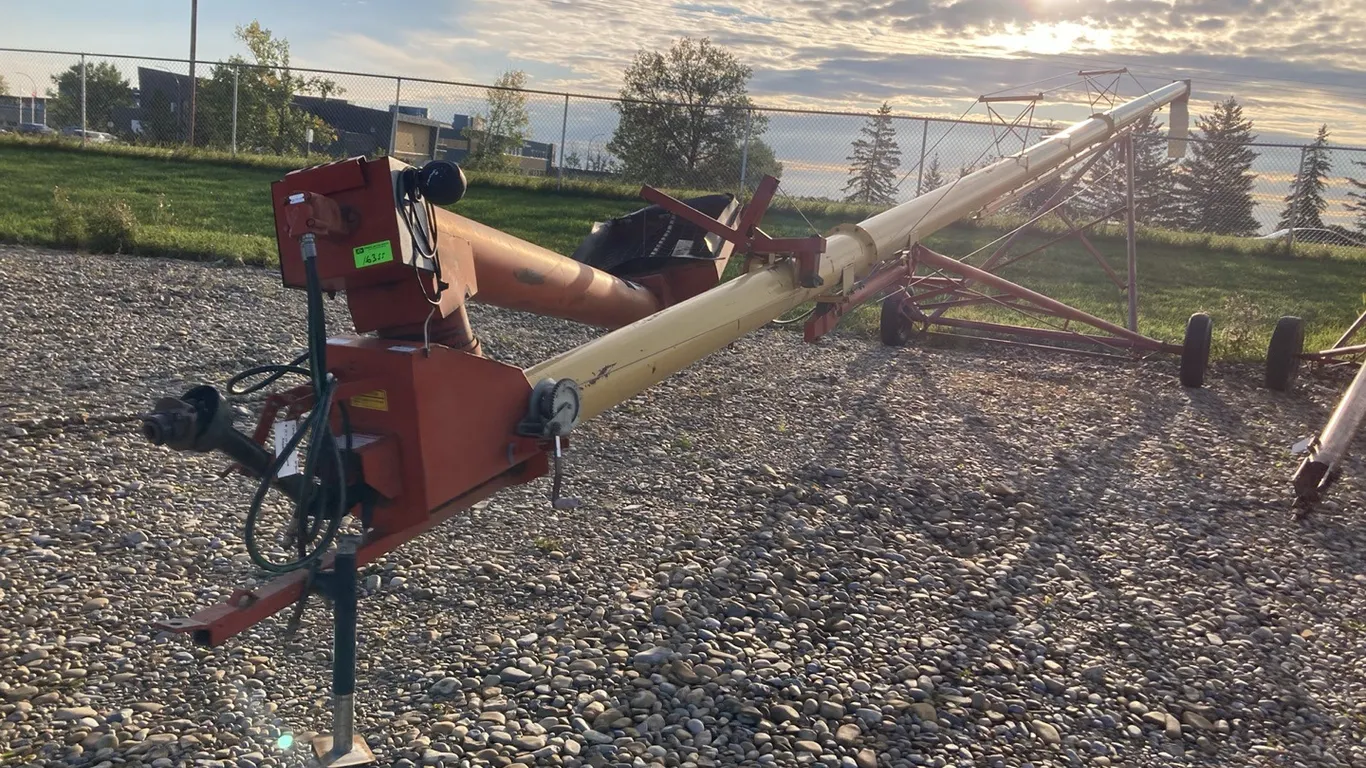 Westfield 10" x 70' Swing Auger