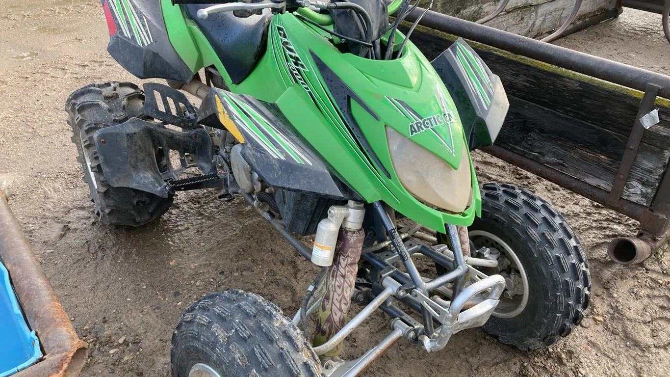 Arctic Cat DVX 400 Race Quad VIN: AUF07ATV972701796