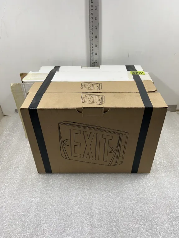 Assorted Exit Lights, approx. 4 pce *Unreserved*