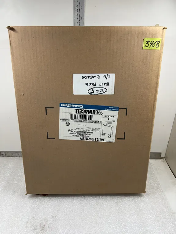 100W Emergency Lighting Battery Pack, Dual Head, approx. Dimensions 18" x 14" x 6" *Unreserved*