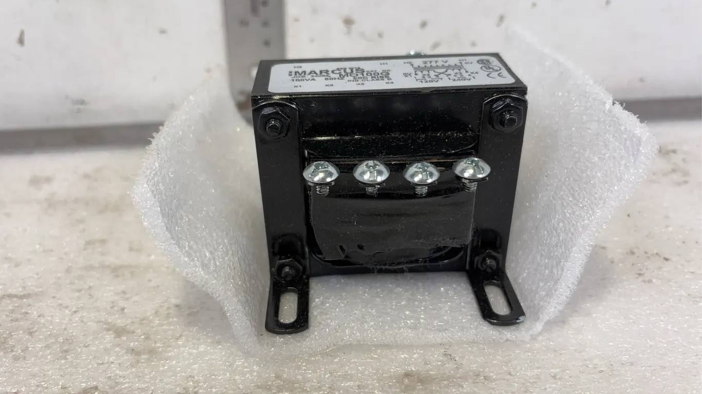 Marcus Transformer MO100G, approx. Dimensions 7" x 4" x 4" *Unreserved*