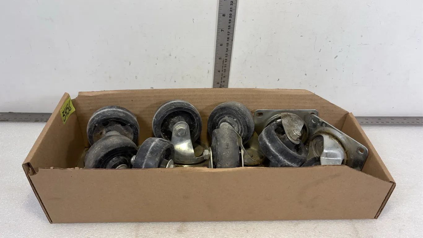 Box of Caster Wheels, approx. 8 pce *Unreserved*