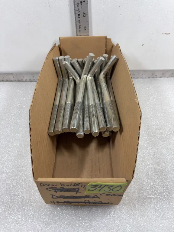 Box of L Shape Anchor Bolts, approx. 36 pce *Unreserved*