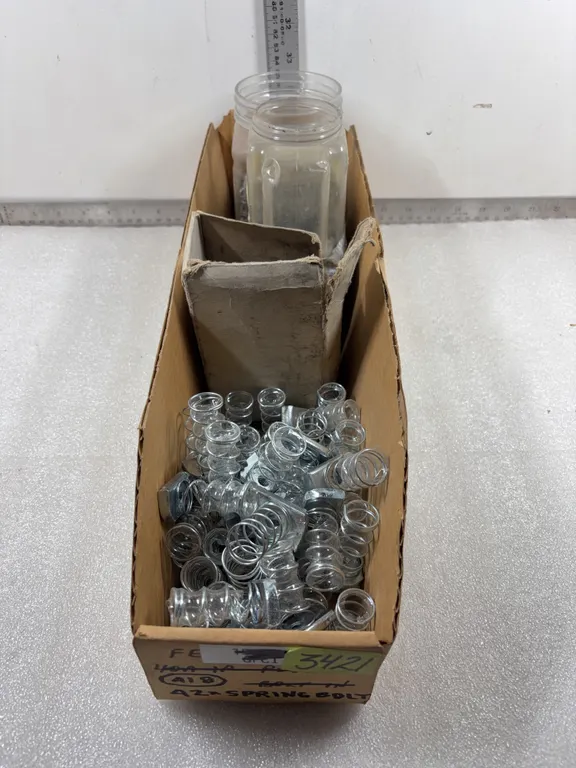 Box of Springs Nuts, approx. 35 pce, Metal Rings approx. 40 pce, 2 x Bottles of Small Chain Links, approx. 15 pce *Unreserved*