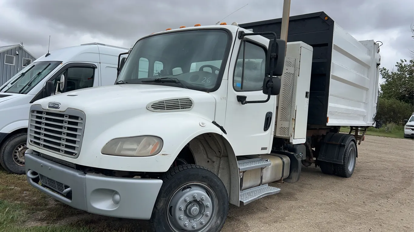 2012 Freightliner M2 Garbage Truck *Unreserved*