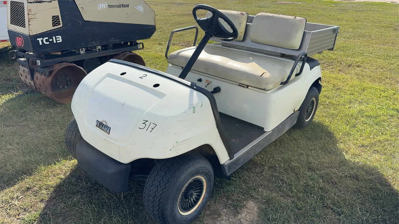 2002 Yamaha Golf Cart *Unreserved*