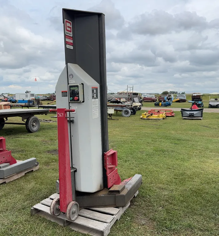 2 Post Grey Wireless Portable Lift System, Can Lift up to 7,257kg, ( Unknown Condition )*Unreserved*