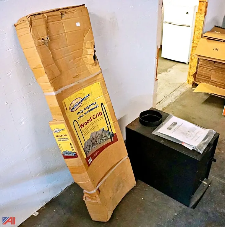 Hunter Heater And Cook Stove with Log Rack