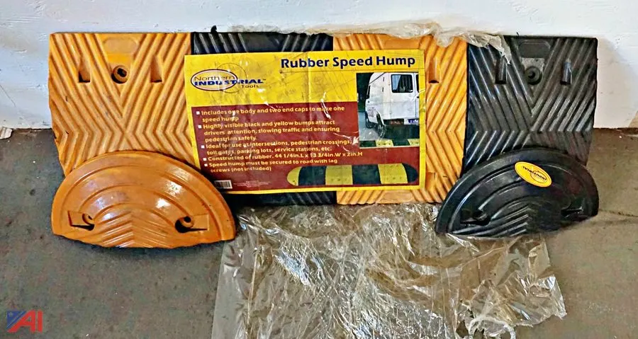 Northern Industrial Rubber Speed Bump