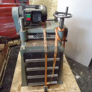 Delta DC380 Planer