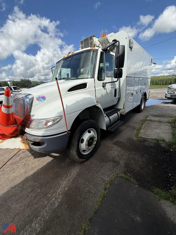 2015 International 4300 Service Body Truck