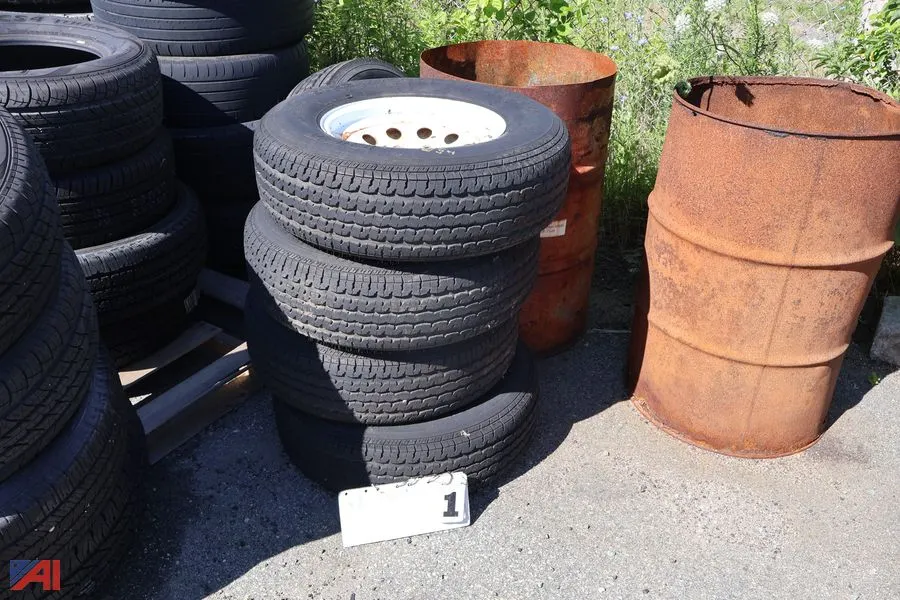 (4) ST225/75R15 Tires