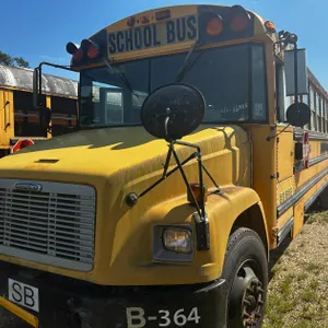 2004 FREIGHTLINER PASSENGER BUS