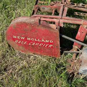New Holland 131 Pipe-Type Hay Elevator