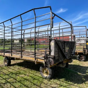 Gruett's Hay Wagon - Self Unloading