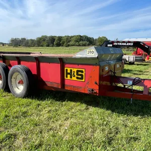 H&S 310 Manure Spreader