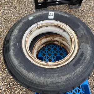 (2) 11R 24.5 Tires & Rims