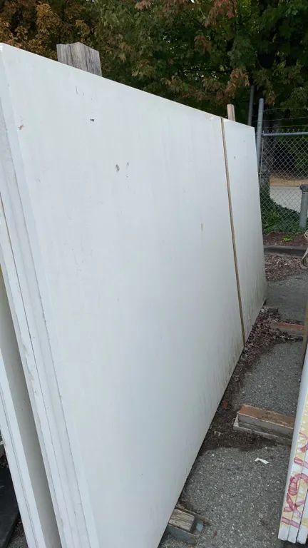 SAINT HELENS WHITE PRIMO STONE COUNTERTOP SLAB APPROX 10'L X 5' 4"W X 1 1/4" THICK