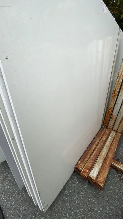 1 WHITE STONE COUNTERTOP SLAB APPROX 10' 7"L X 5' 4"W X 3/4" THICK