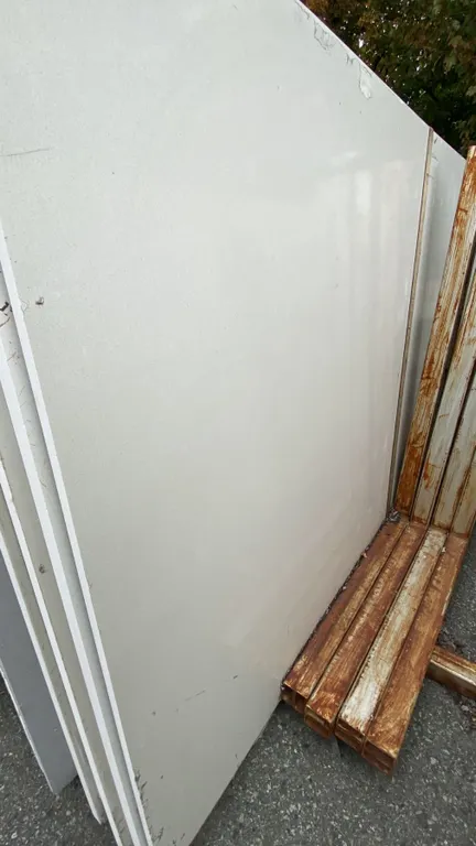 1 WHITE STONE COUNTERTOP SLAB APPROX 10' 7"L X 5' 4"W X 3/4" THICK