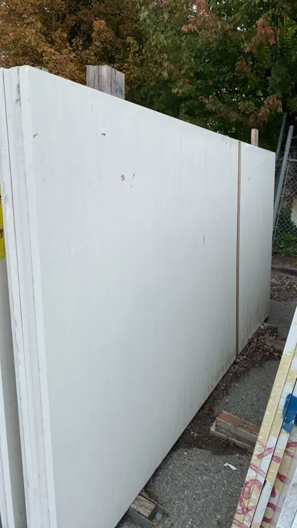 SAINT HELENS WHITE PRIMO STONE COUNTERTOP SLAB APPROX 10'L X 5' 4"W X 1 1/4" THICK
